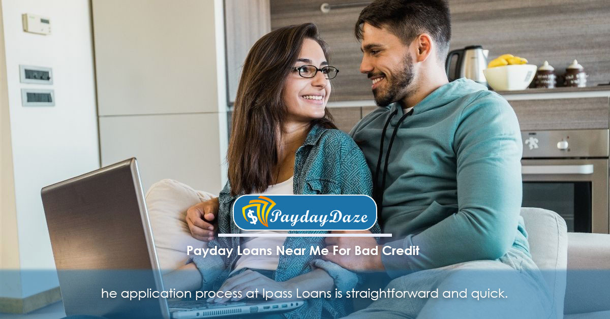 Couple applying for payday loan online